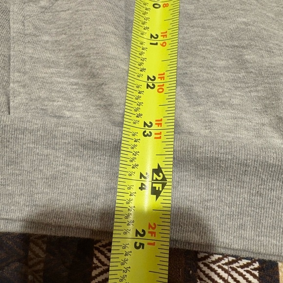 DISNEY Minnie Mouse Heather Gray Embroidered Flowers Bow Hoodie women’s size L - Picture 8 of 9